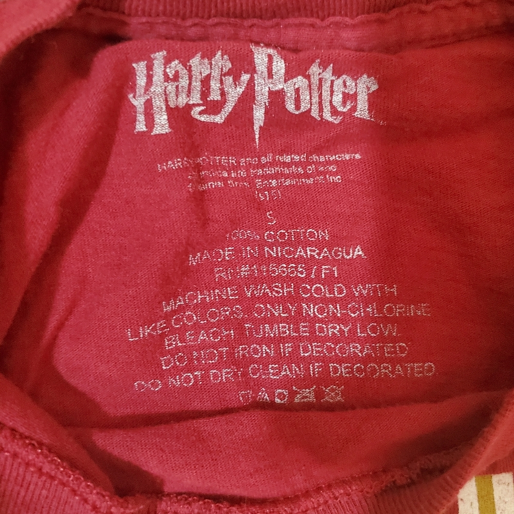 Harry Potter Graphic Top sz Small - Picture 2 of 4